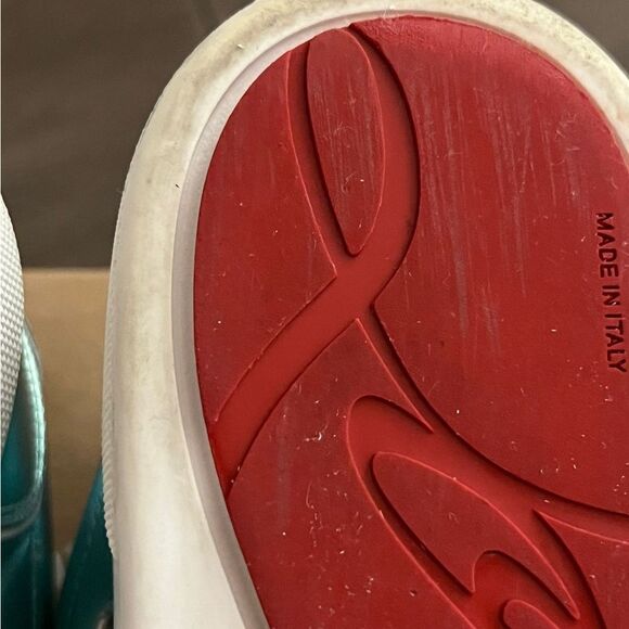 Christian Louboutin Vierissima Iridescent Flat Sneakers - Picture 9 of 11